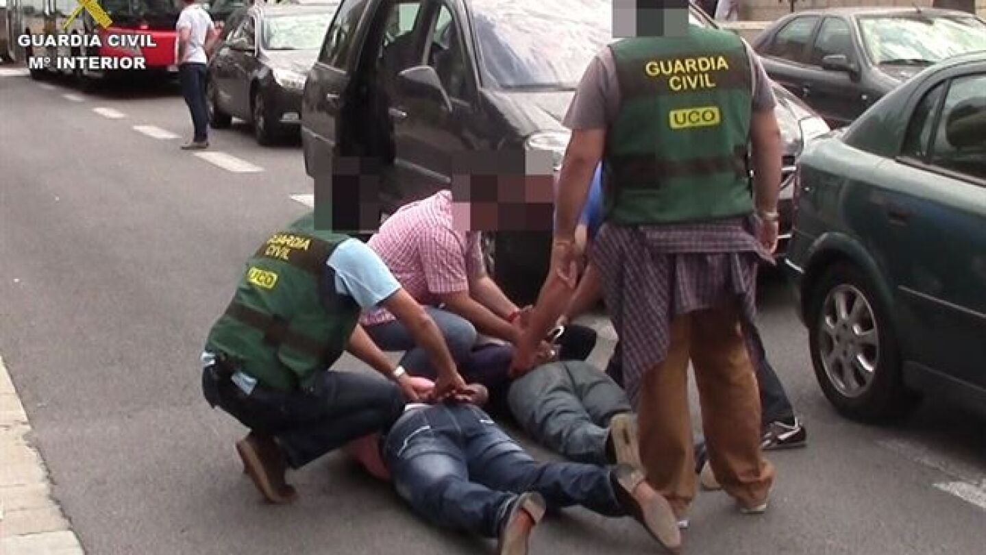 Momento de la detenci&oacute;n de los cuatro miembros de la red de narcotr&aacute;fico