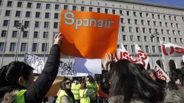 Trabajadores de Spanair durante una protesta