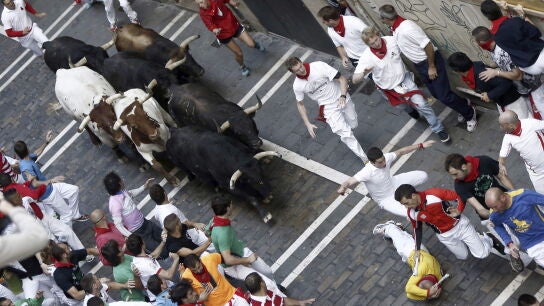 R&aacute;pido y limpio encierro sin heridos por asta de toro