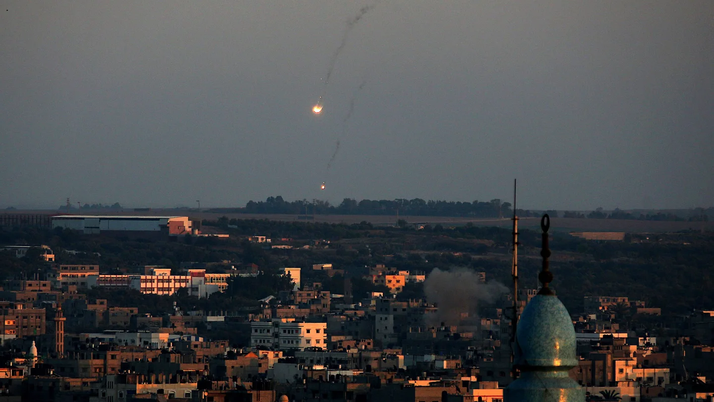 Misiles israelíes caen sobre el este de la Franja de Gaza Misiles israelíes caen sobre el este de la Franja de Gaza