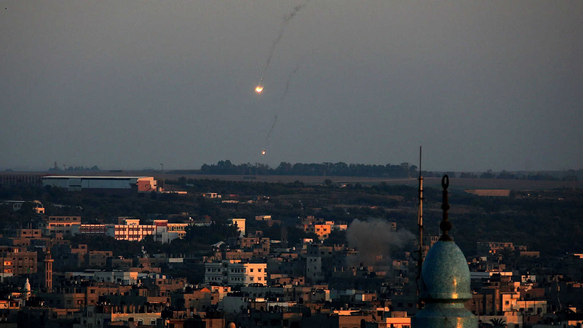 Misiles israelíes caen sobre el este de la Franja de Gaza