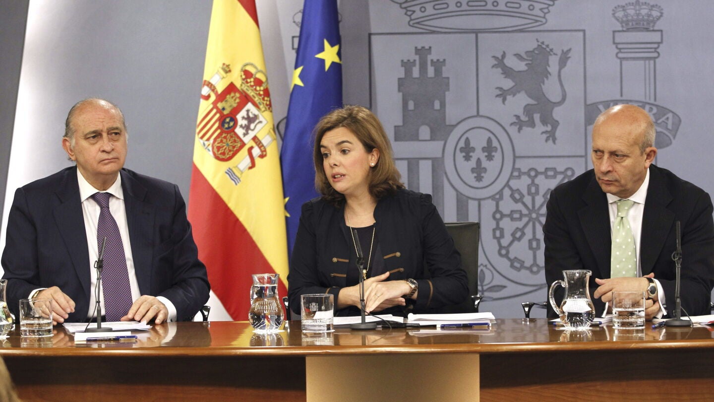 Jorge Fern&aacute;ndez D&iacute;az, Soraya S&aacute;enz de Santamar&iacute;a y Jos&eacute; Ignacio Wert, despu&eacute;s del Consejo de Ministros
