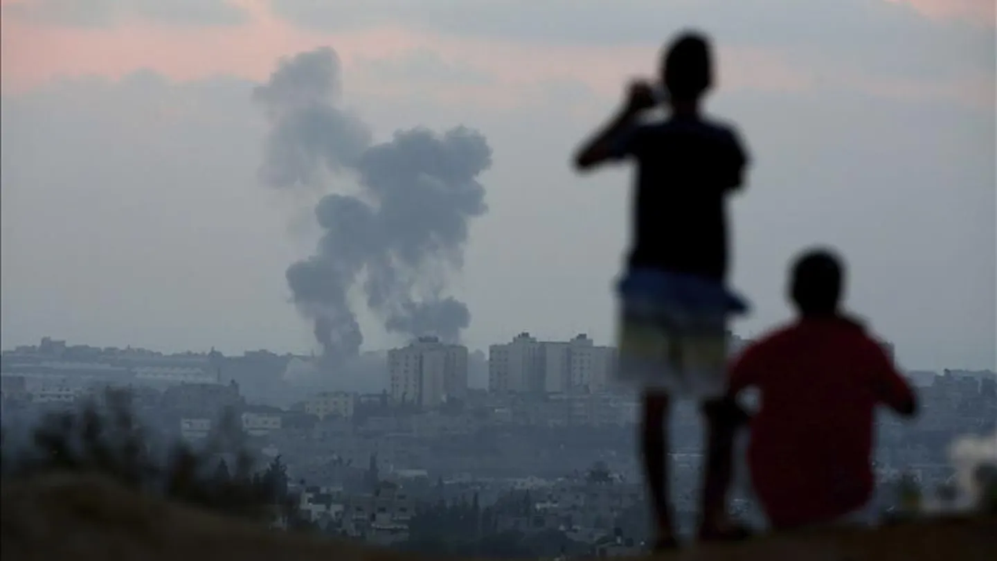 Continúan los bombardeos en la frontera de Gaza Continúan los bombardeos en la frontera de Gaza