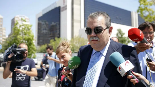 Juan Soler sale de la Ciudad de la Justicia tras declarar en el Juzgado Juan Soler sale de la Ciudad de la Justicia tras declarar en el Juzgado