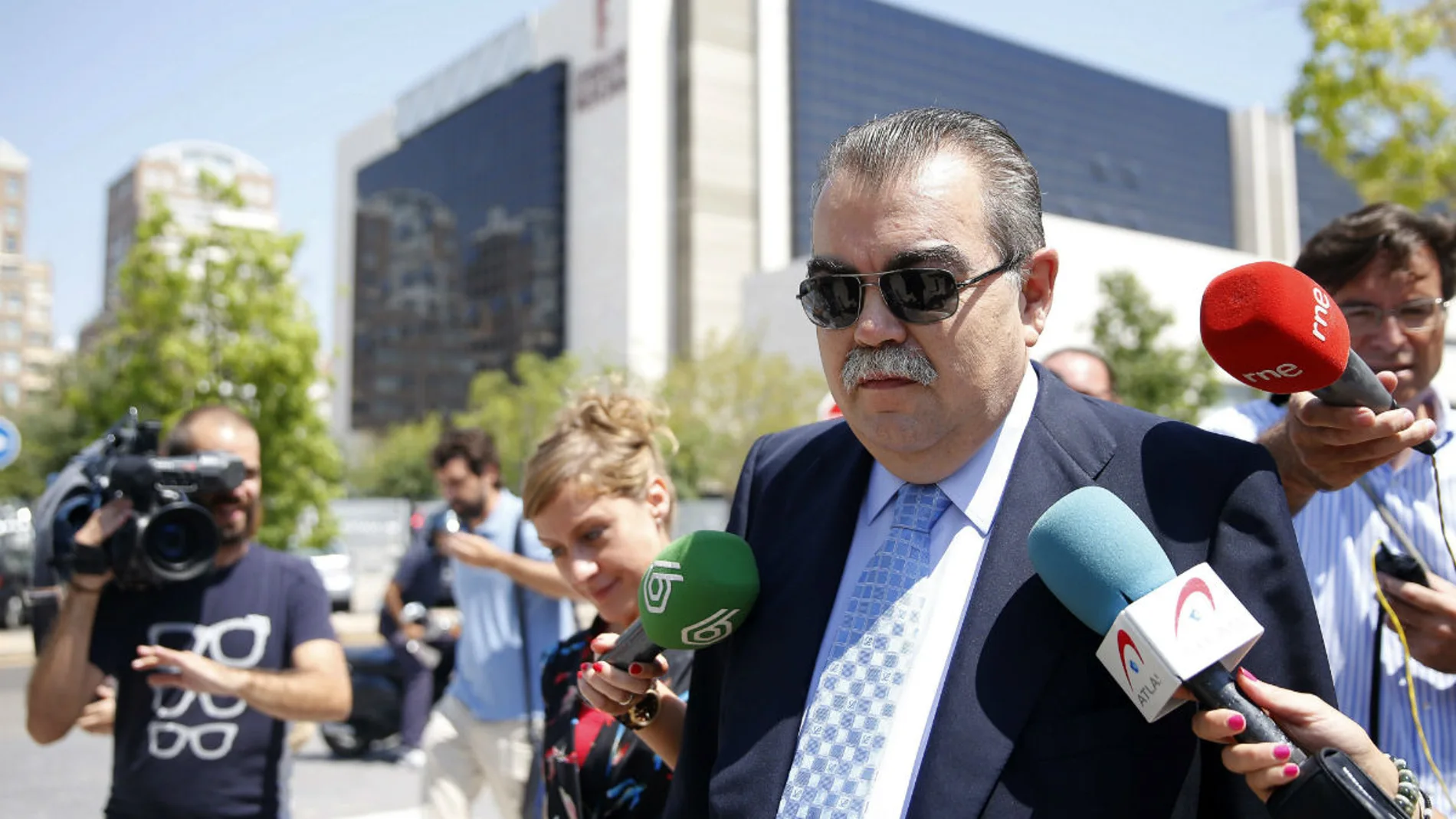 Juan Soler sale de la Ciudad de la Justicia tras declarar en el Juzgado