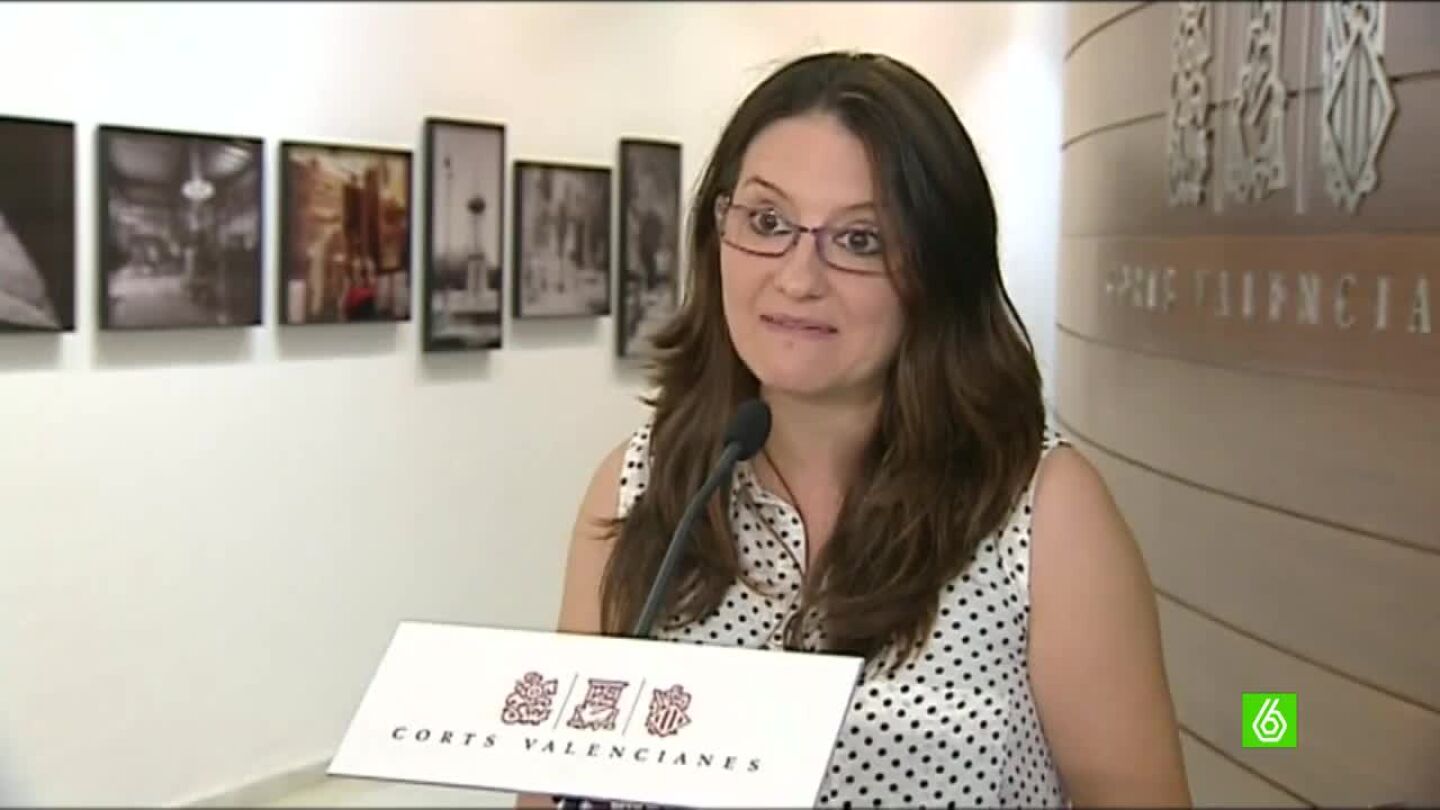 M&oacute;nica Oltra vuelve a su esca&ntilde;o: "Yo me reincorporo, cuando Cotino se vaya no volver&aacute;"