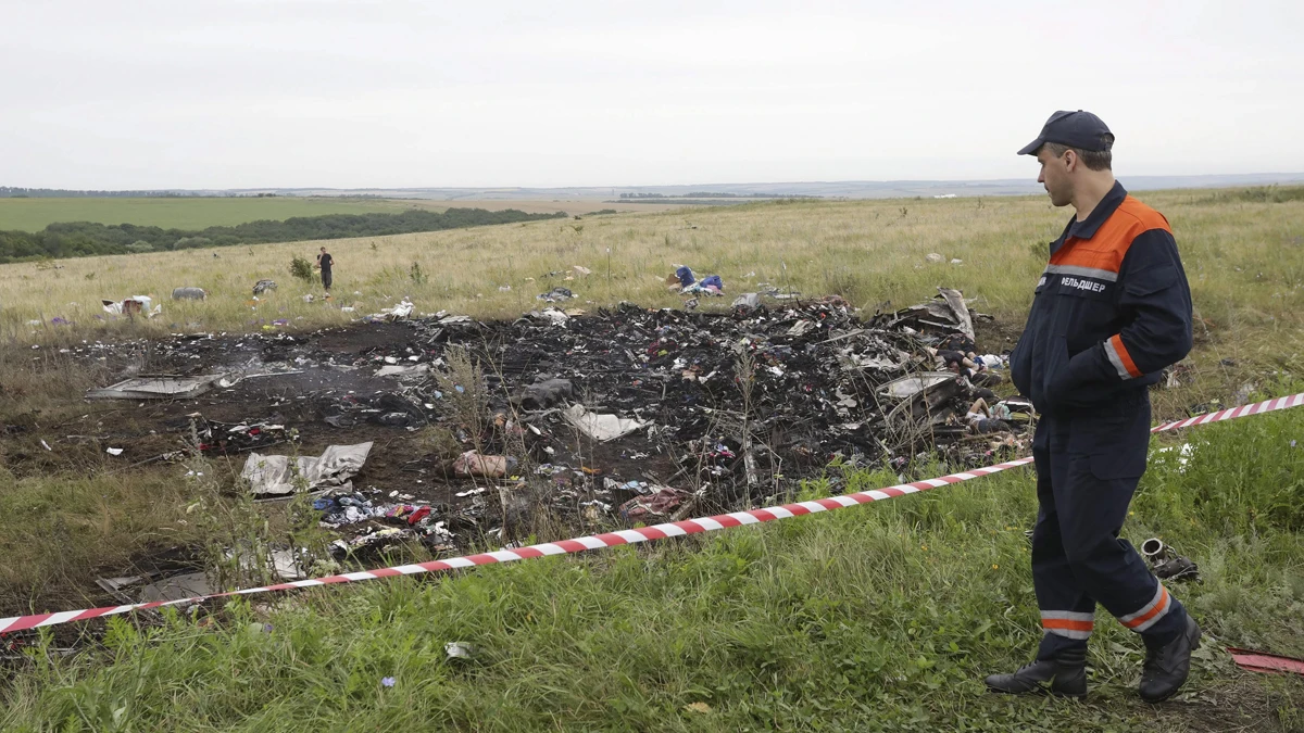 Los restos del accidente del avión MH17