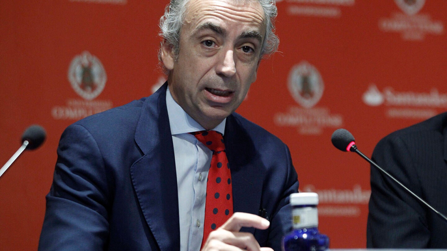Ferre, en su intervenci&oacute;n durante los cursos de verano de El Escorial