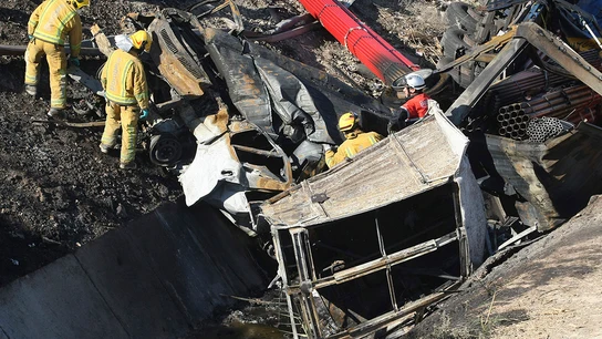 Estado del camión y la furgoneta involucradas en el accidente Estado del camión y la furgoneta involucradas en el accidente