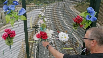 Homenaje a las víctimas del tren Alvia