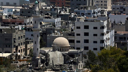 17 muertos y 200 heridos por un bombardeo israel&iacute; a una escuela