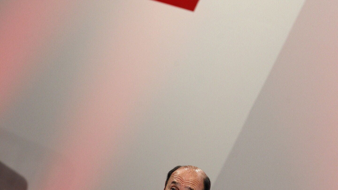 Alfredo P&eacute;rez Rubalcaba durante su discurso en el congreso federal extraordinario del PSOE