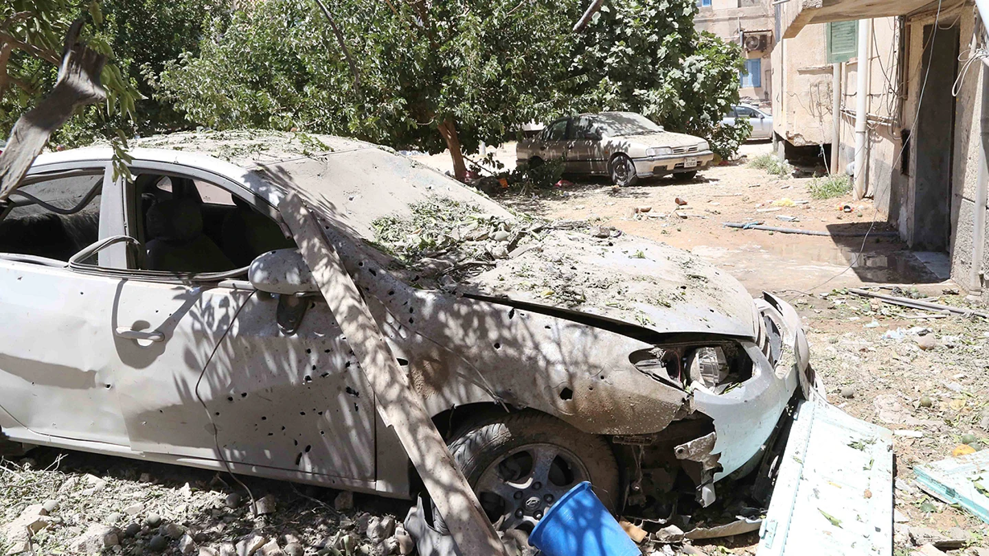 Exteriores pide a los españoles que abandonen Libia Exteriores pide a los españoles que abandonen Libia