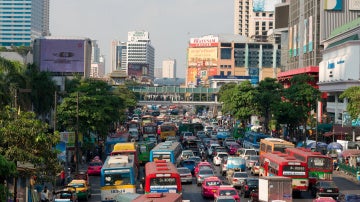 Imagen de un atasco en Bangkok