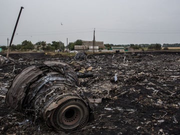 Restos del avión de Malaysia Airlines derribado en Ucrania Restos del avión de Malaysia Airlines derribado en Ucrania