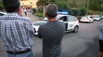 La Guardia Civil en Pazos de Borbén, Pontevedra