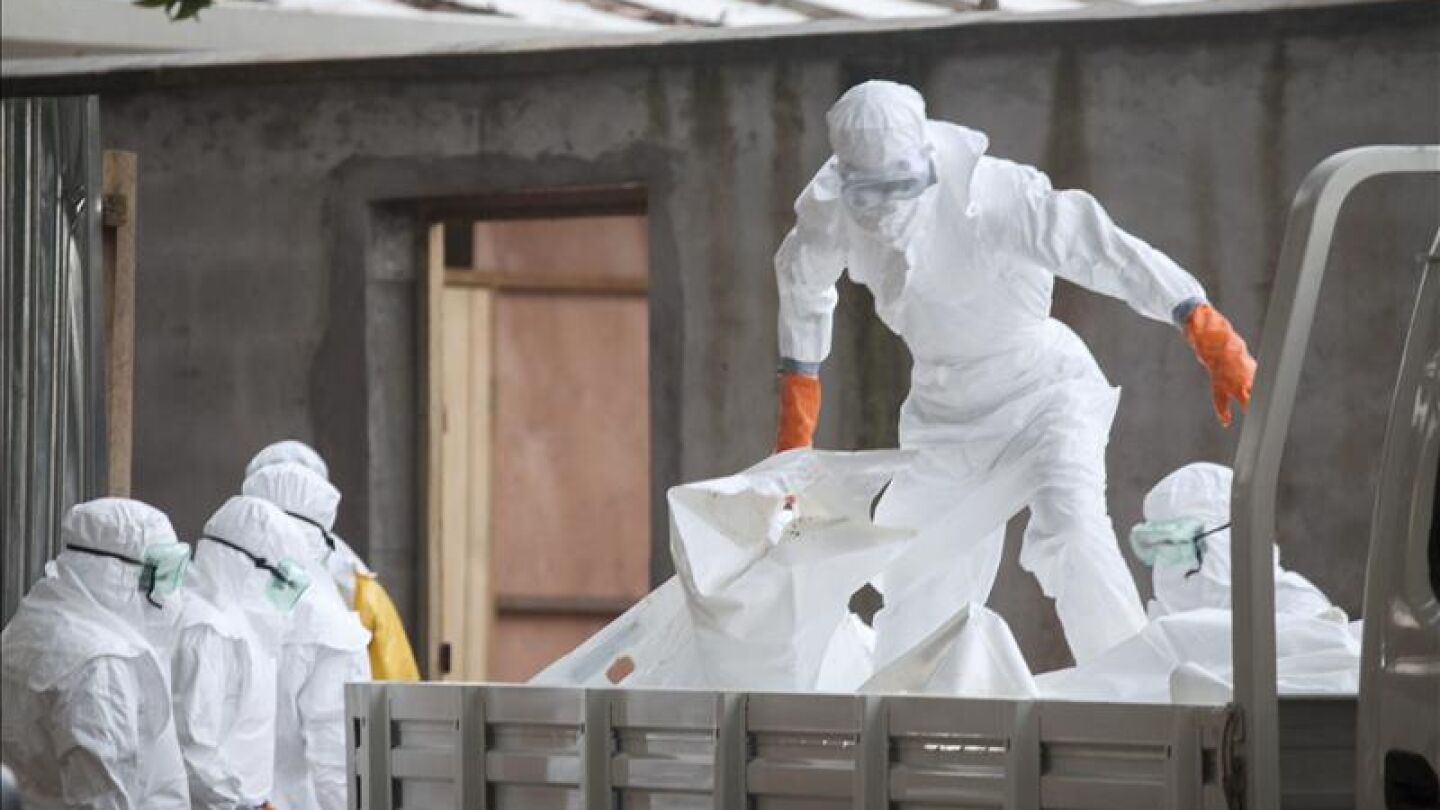 Llegada a un hospital en EE.UU. de un enfermo contagiado de &eacute;bola en &Aacute;frica