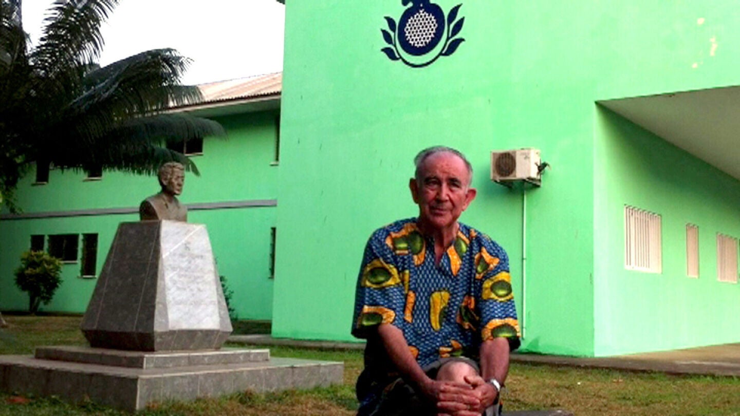 Miguel Pajares, de 75 a&ntilde;os, permanece aislado en un hospital de Liberia