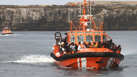 Más de 700 inmigrantes rescatados en una nueva oleada de pateras en el Estrecho Más de 700 inmigrantes rescatados en una nueva oleada de pateras en el Estrecho