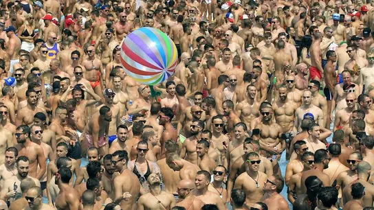 Fiesta Gay en Isla Fantasía, Barcelona Fiesta Gay en Isla Fantasía, Barcelona