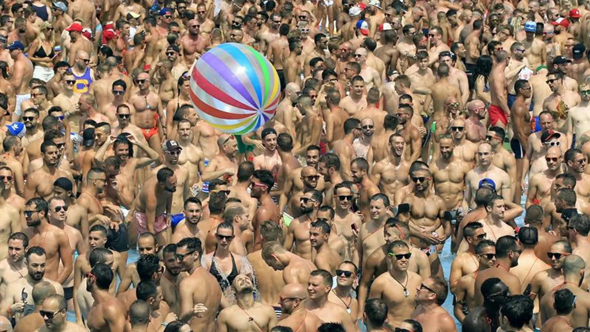 Fiesta Gay en Isla Fantasía, Barcelona