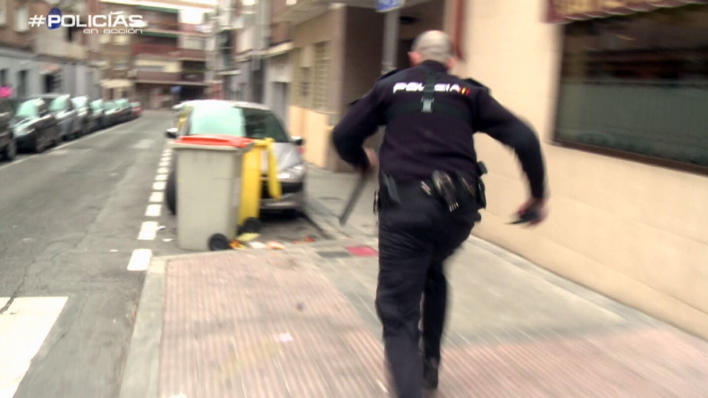 'Polic&iacute;as en acci&oacute;n' persigue a un presunto ladr&oacute;n