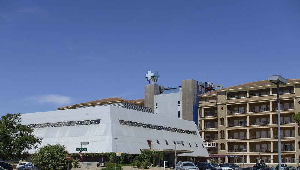 Hospital Royo Villanova de Zaragoza donde sigue ingresado el paciente