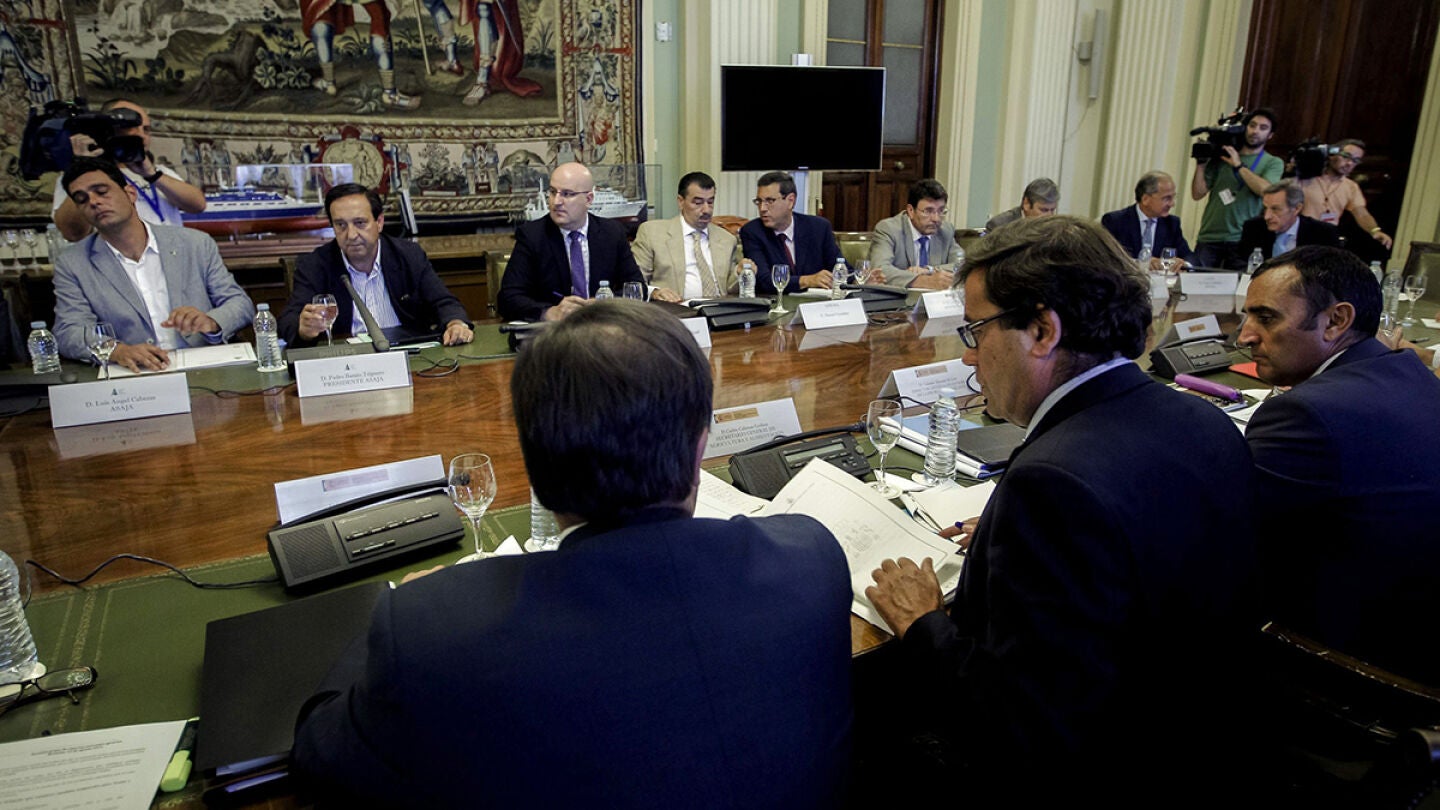 Reuni&oacute;n entre el Ministerio de Agricultura y representantes del sector agrario