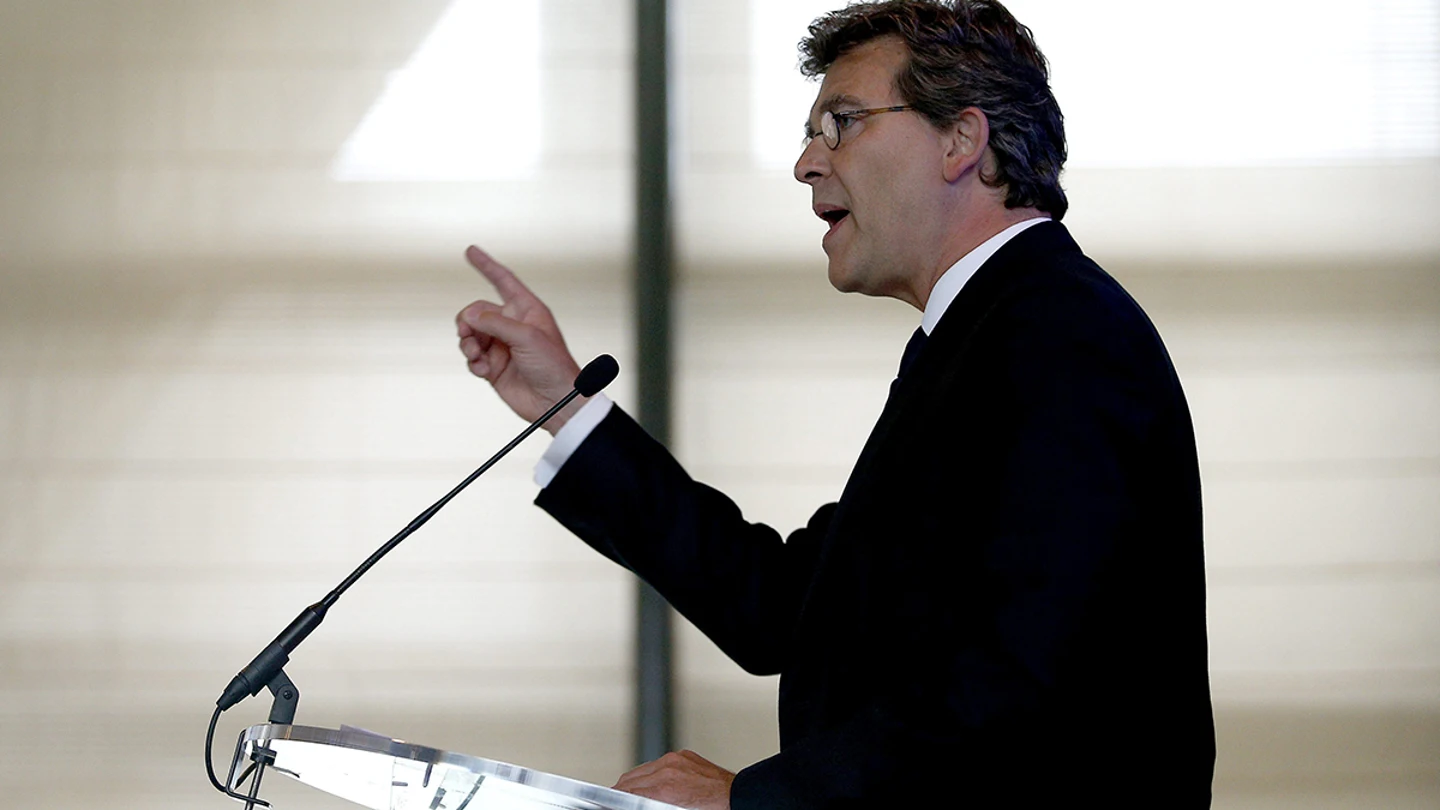 Arnaud Montebourg, durante su comparecencia Arnaud Montebourg, durante su comparecencia