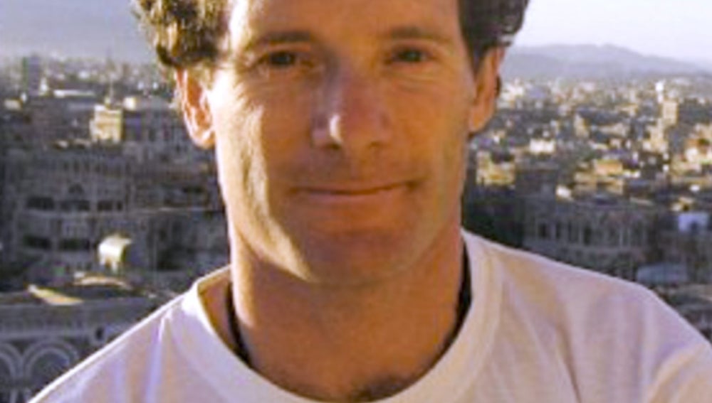 Periodista estadounidense Peter Theo Curtis