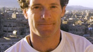 Periodista estadounidense Peter Theo Curtis
