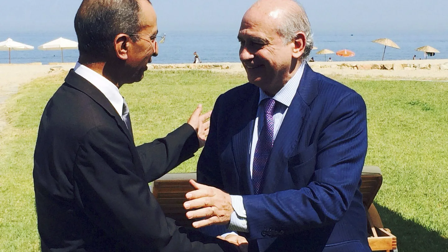 El ministro del Interior, Jorge Fernández Díaz, y su homólogo marroquí, Mohamed Hasad El ministro del Interior, Jorge Fernández Díaz, y su homólogo marroquí, Mohamed Hasad