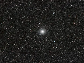 Imagen del cúmulo globular Messier 54, satélite de la Galaxia Enana de Sagitario Imagen del cúmulo globular Messier 54, satélite de la Galaxia Enana de Sagitario