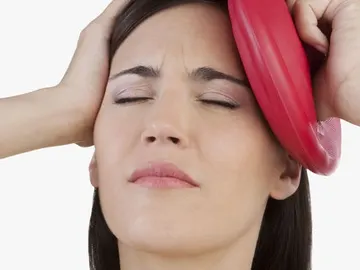 La falta de diagnóstico y la automedicación pueden cronificar la migraña. La falta de diagnóstico y la automedicación pueden cronificar la migraña.