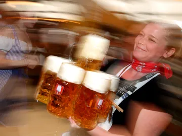 Litros y litros de cerveza hasta el 5 de octubre Litros y litros de cerveza hasta el 5 de octubre