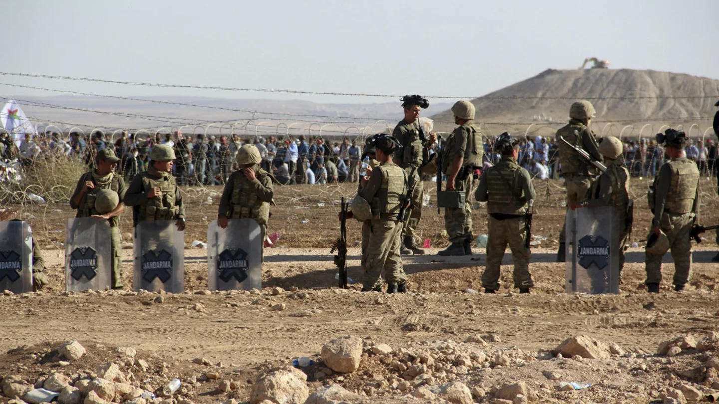 Se intensifican los combates contra el EI en Siria cerca de la frontera turca Se intensifican los combates contra el EI en Siria cerca de la frontera turca