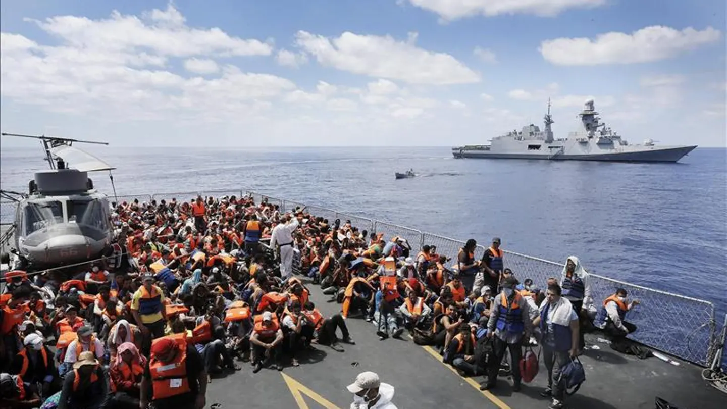 Miles de inmigrantes en Italia Miles de inmigrantes en Italia