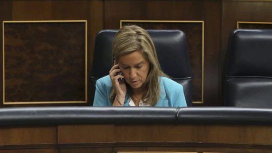 Ana Mato en la sesión de control Ana Mato en la sesión de control