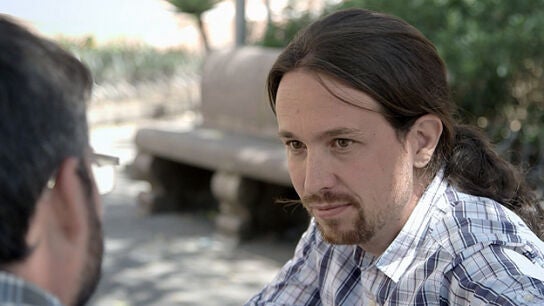 Pablo Iglesias con Jordi &Eacute;vole en Ecuador