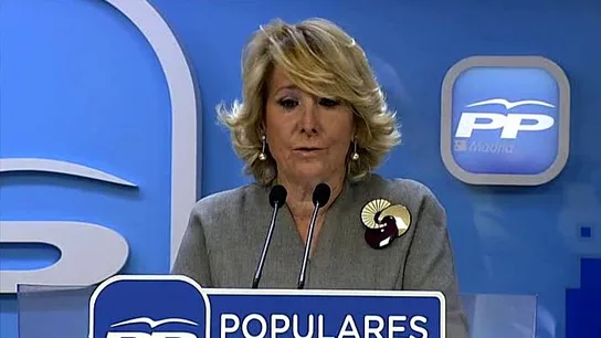 Esperanza Aguirre en rueda de prensa Esperanza Aguirre en rueda de prensa