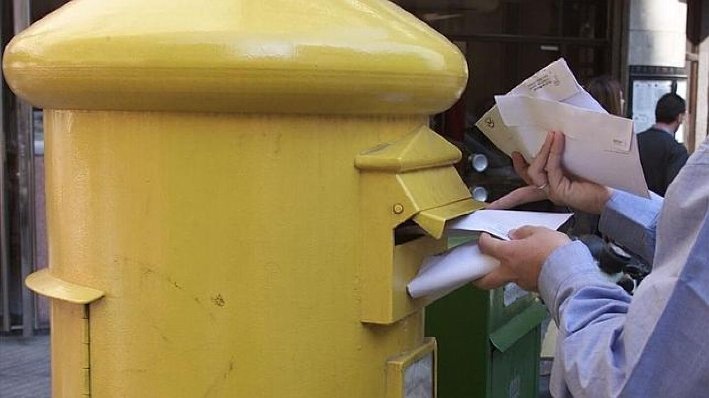 Hasta cu&aacute;ndo se puede pedir el voto por correo para votar en las elecciones de Madrid