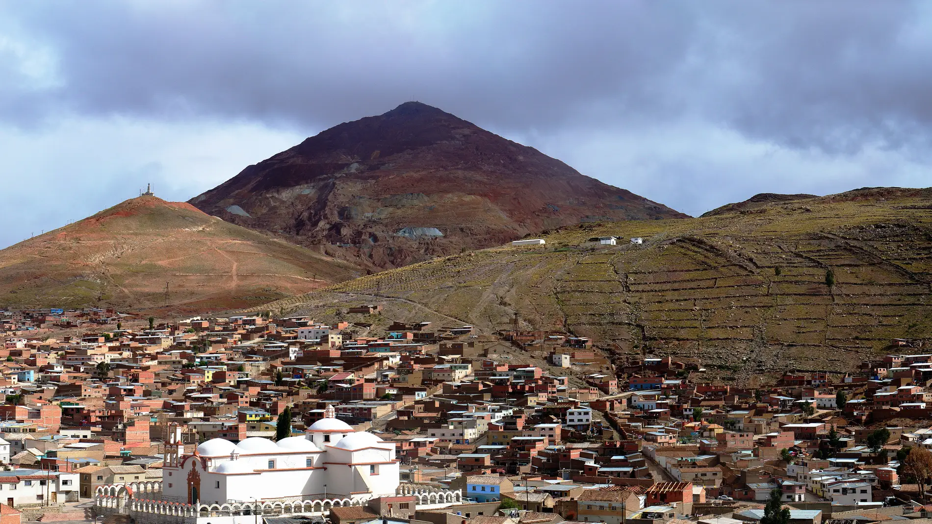 Vista parcial de la ciudad de Potosí, un