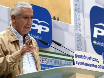 Javier Arenas, durante la inauguración hoy de la II Escuela de Otoño del PP de Sevilla Javier Arenas, durante la inauguración hoy de la II Escuela de Otoño del PP de Sevilla