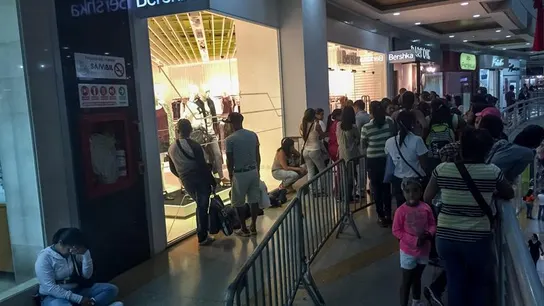 Entrada a una tienda Bershka en Venezuela Entrada a una tienda Bershka en Venezuela