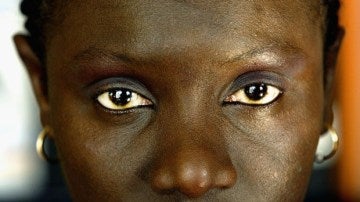 Mirada de mujer de raza negra