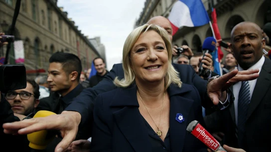 El Frente Nacional encomienda su futuro a la pequeña de la saga Le Pen El Frente Nacional encomienda su futuro a la pequeña de la saga Le Pen