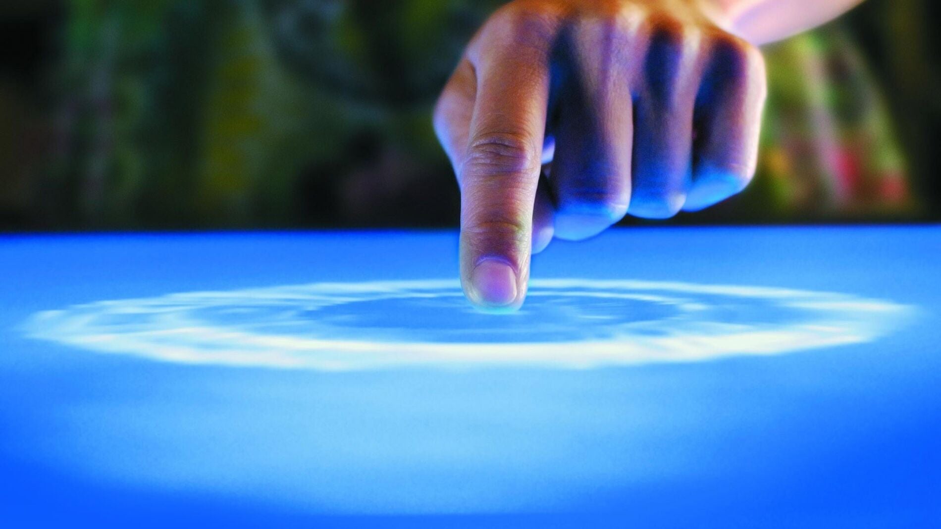 Haptomime, la holografía que simula el contacto humano