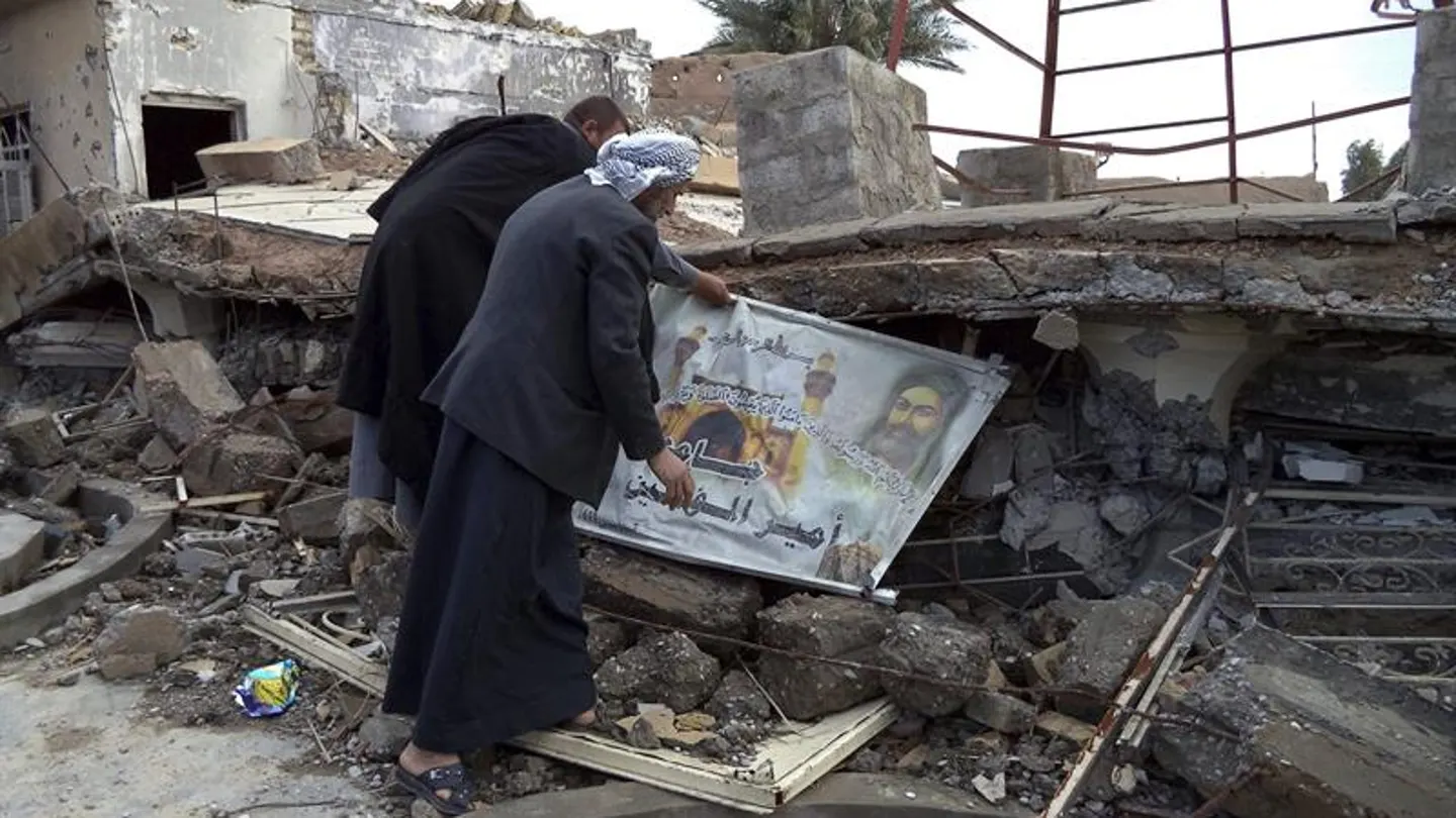 Restos de una mezquita derribada en Irak Restos de una mezquita derribada en Irak