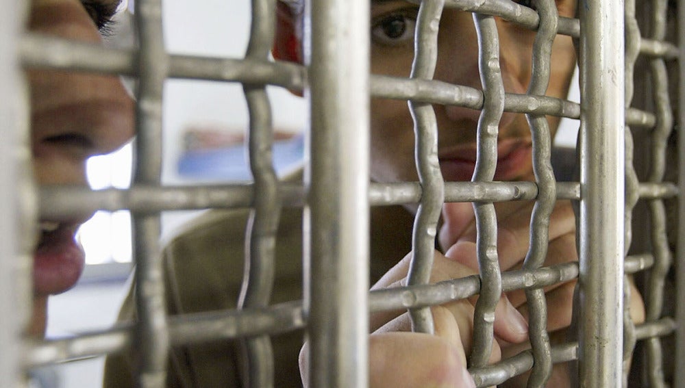 Un adolescente palestino, en prisión