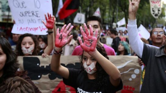 Marcha por los 43 estudiantes desaparecidos